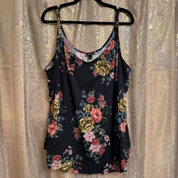 Torrid Ava Black Dark Floral Stretch Challis Cami Tank Top 3X 22-24 NWT - Picture 1 of 9